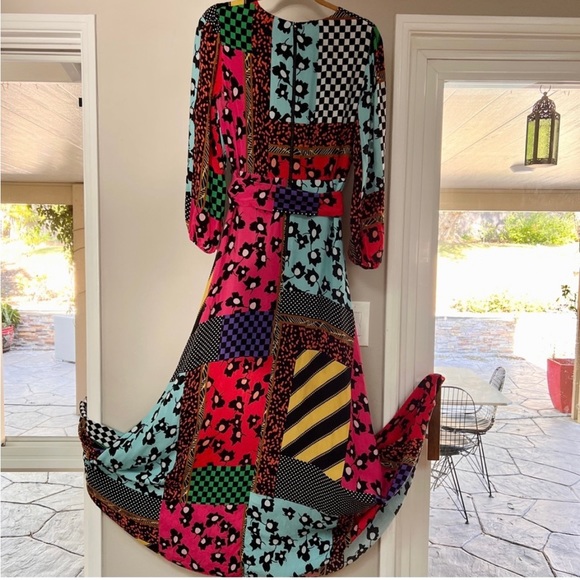 Alice + Olivia Runway Collection- Coco Mock-Wrap Blouson-Sleeve Maxi Dress - Picture 7 of 10